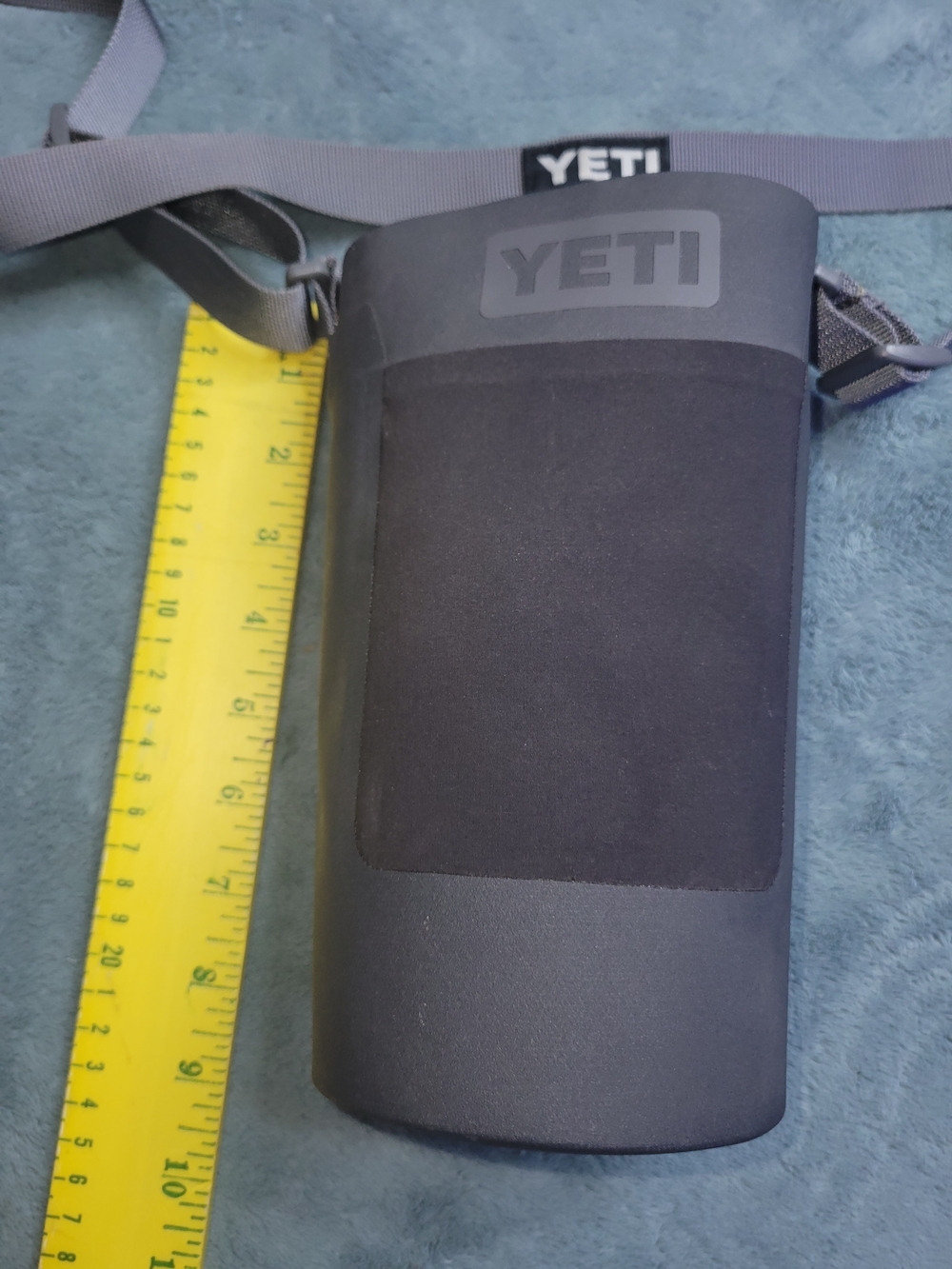 YETI Large Bottle Sling Fits 26 To 36 Oz Rambler Bottles In Charcoal Grey